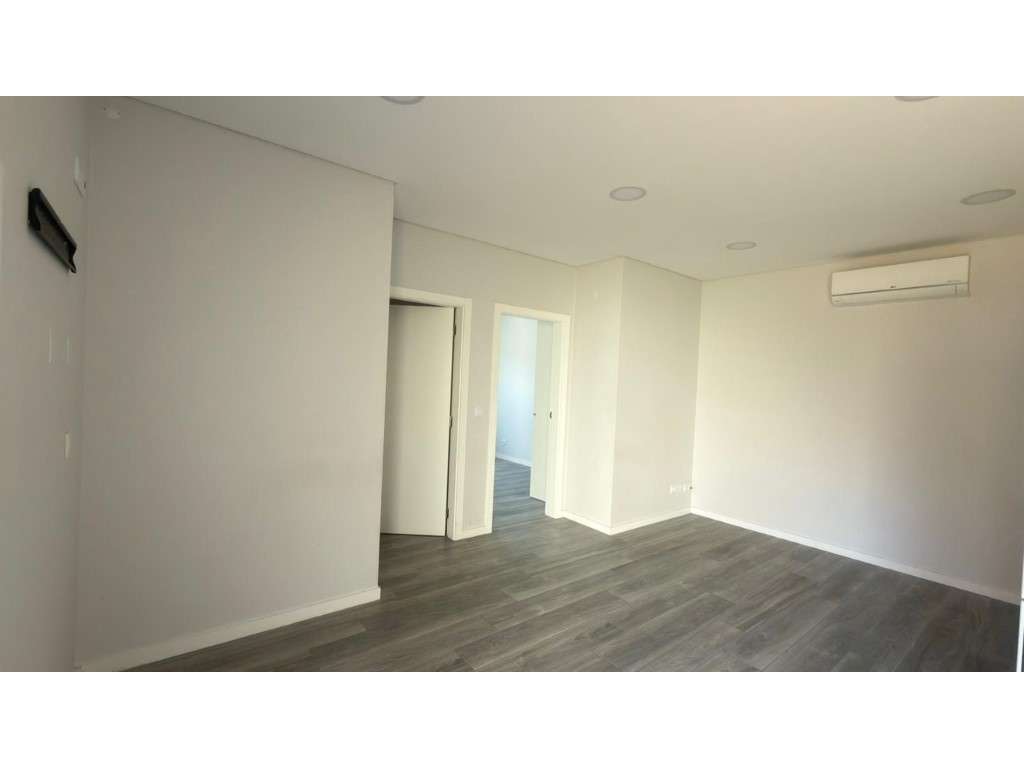 Apartamento T2 para Arrendamento em Casal de Cambra, Sintra - Grande imagem: 5/12