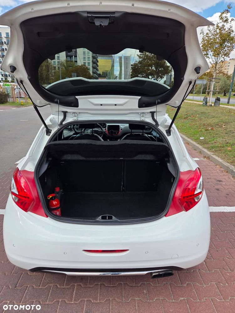 Peugeot 208 1.6 THP GTi - 8