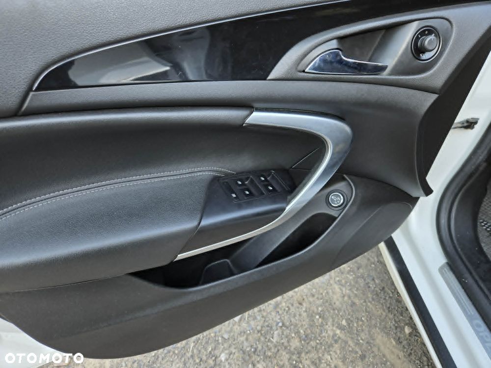 Opel Insignia 2.0 CDTI Cosmo - 16