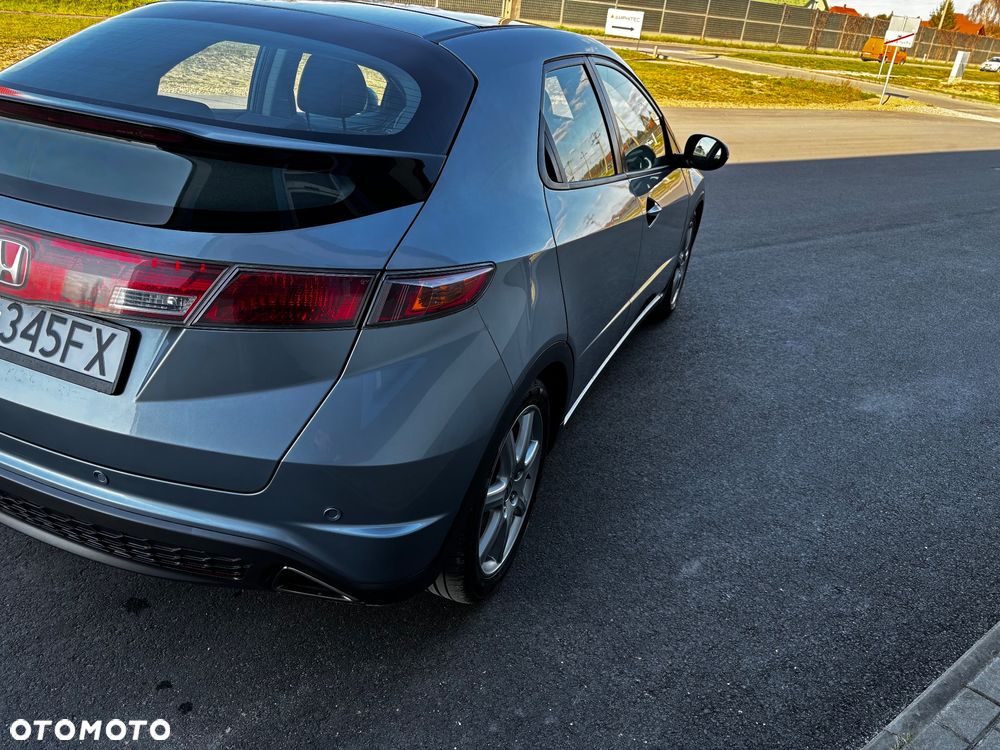 Honda Civic 1.8 Executive - 16