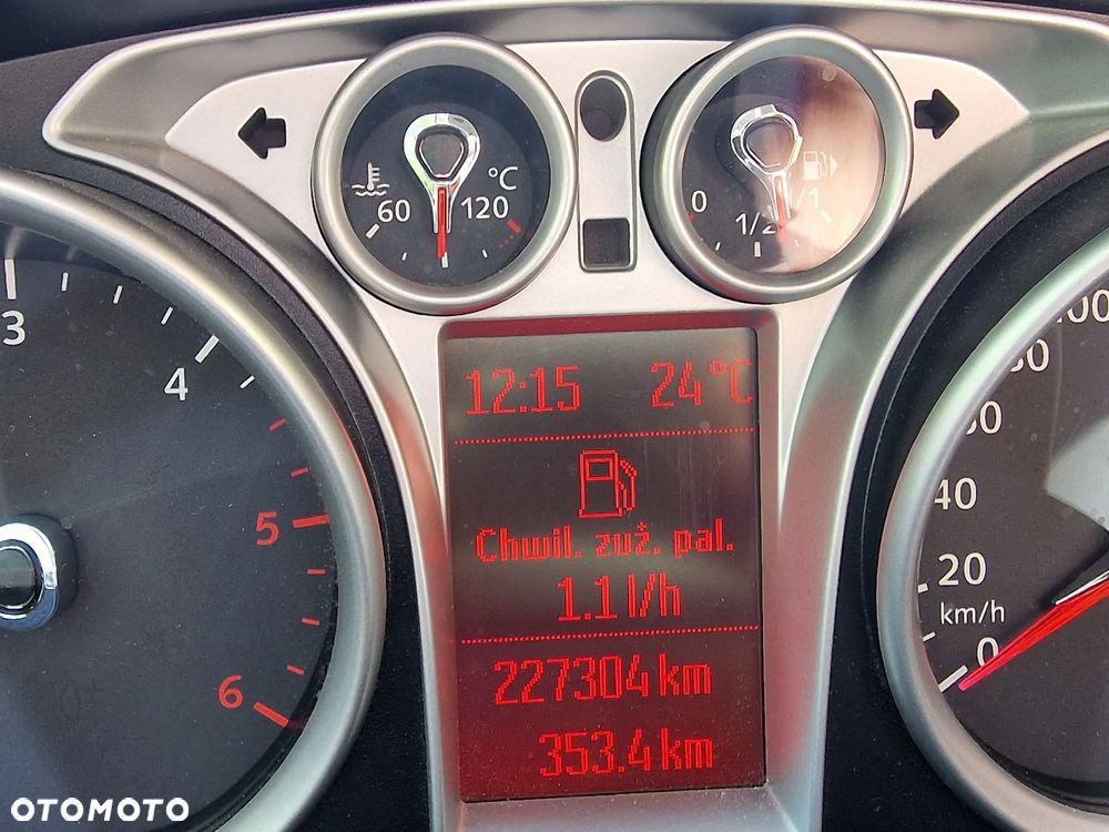 Ford Kuga 2.0 TDCi 4x4 Titanium - 3