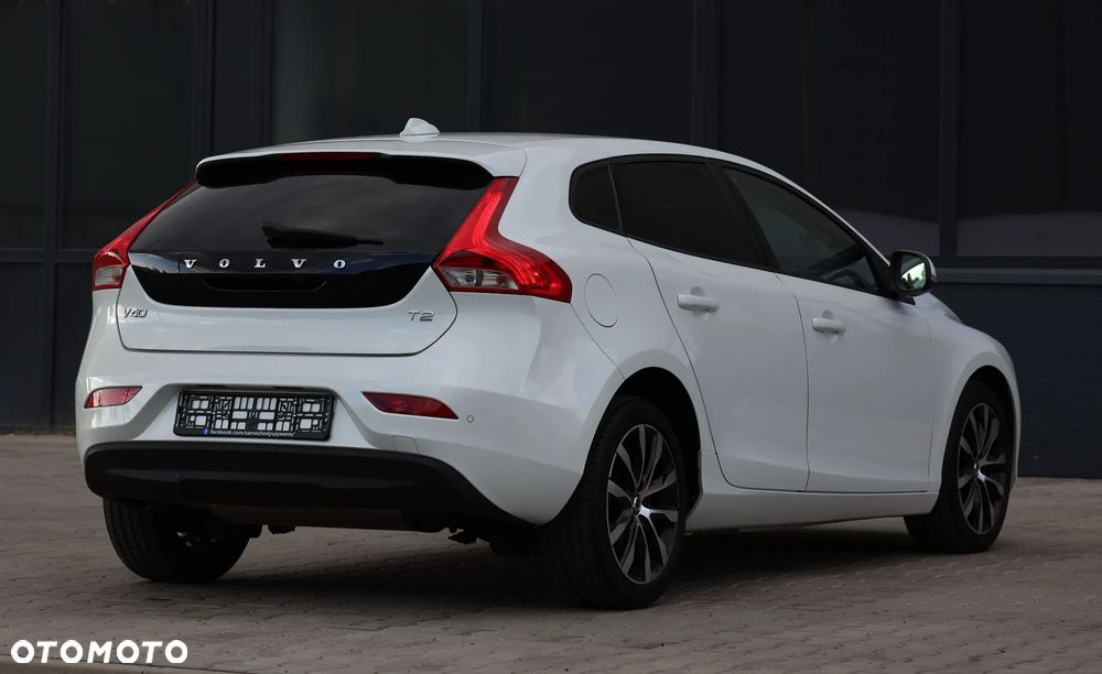 Volvo V40 T2 Drive-E Momentum - 39