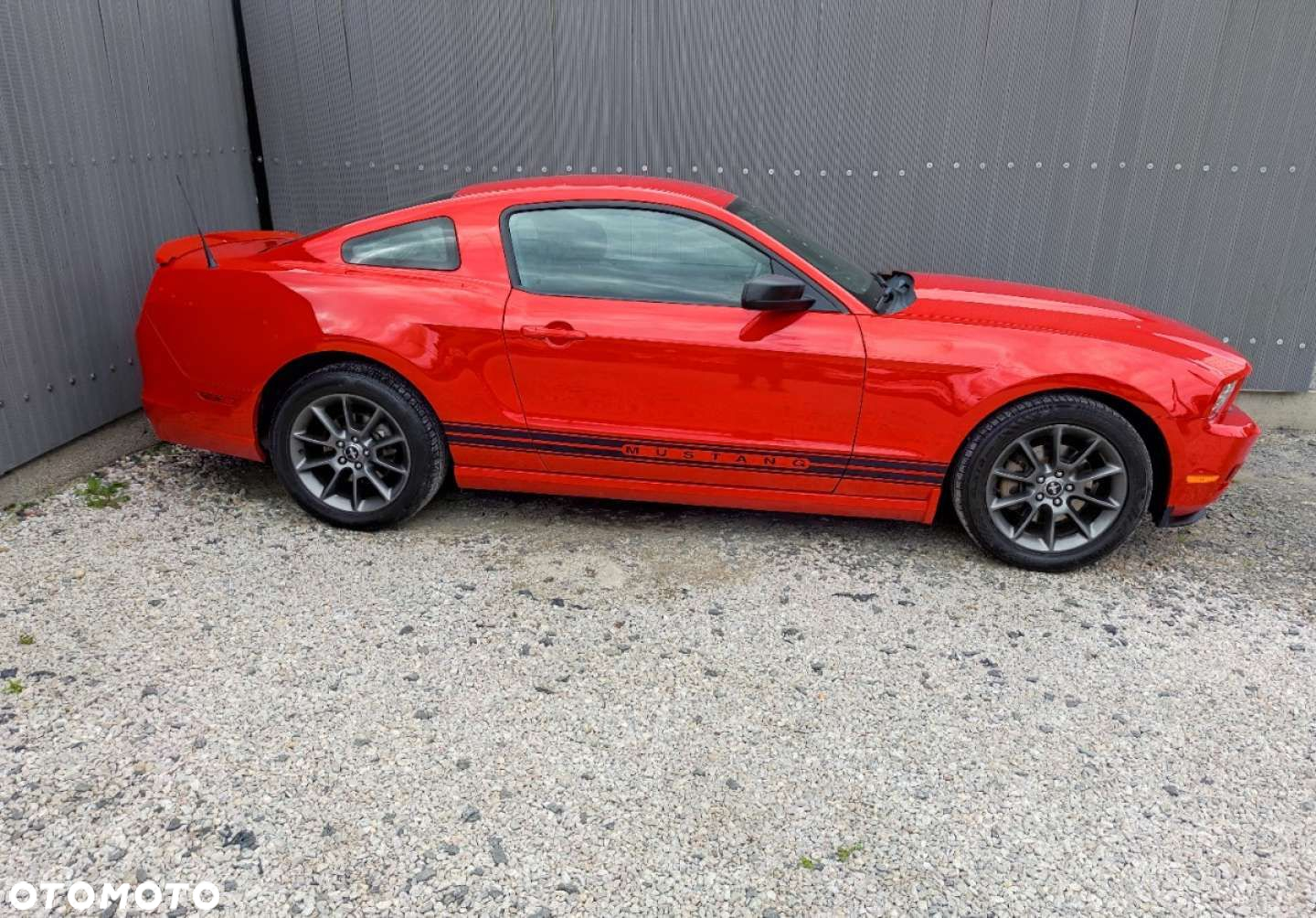 Ford Mustang - 4