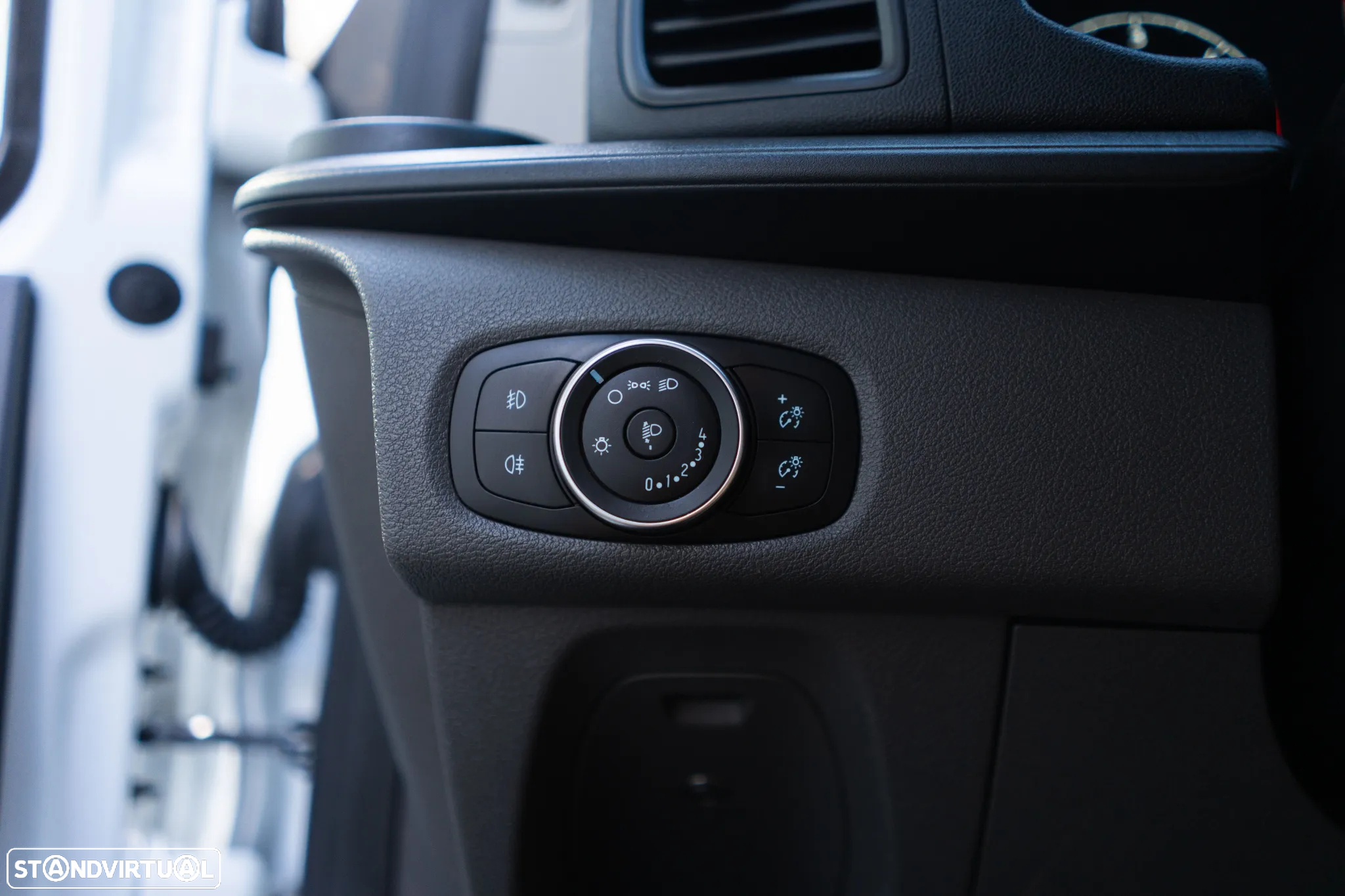 Ford Transit Custom L2H1 - 9