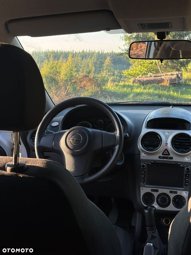 Opel Corsa 1.0 12V Essentia - 9
