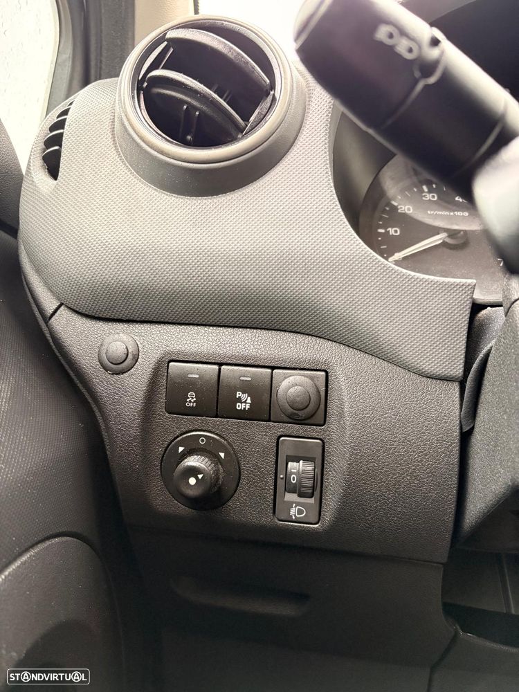 Citroën Berlingo 1.6 BlueHDi Feel - 11