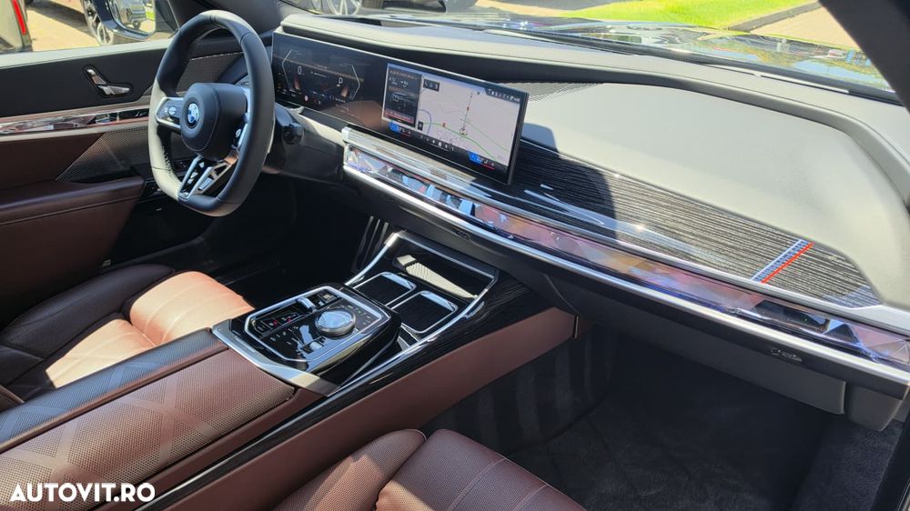 BMW Seria 7 740d xDrive MHEV - 9