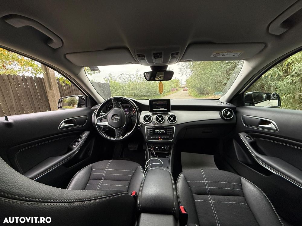 Mercedes-Benz GLA 220 d 7G-DCT Urban - 5