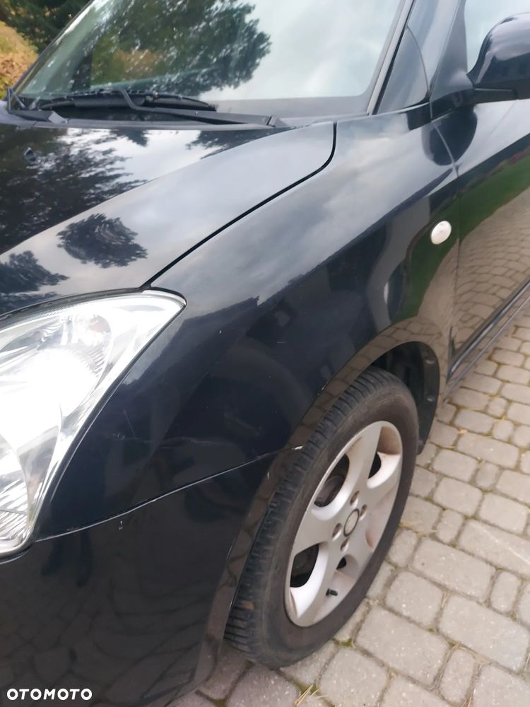 Suzuki Swift 2006 photo 4