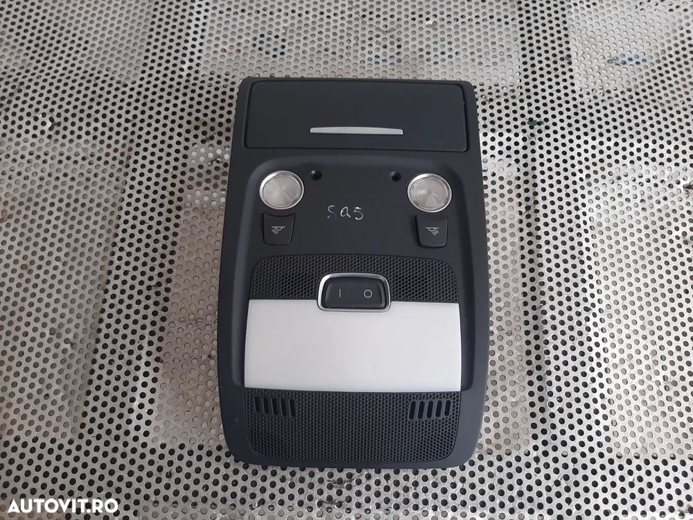 Plafoniera Audi Q5 SQ5 8TBF 8K - Dezmembrari Arad - 4