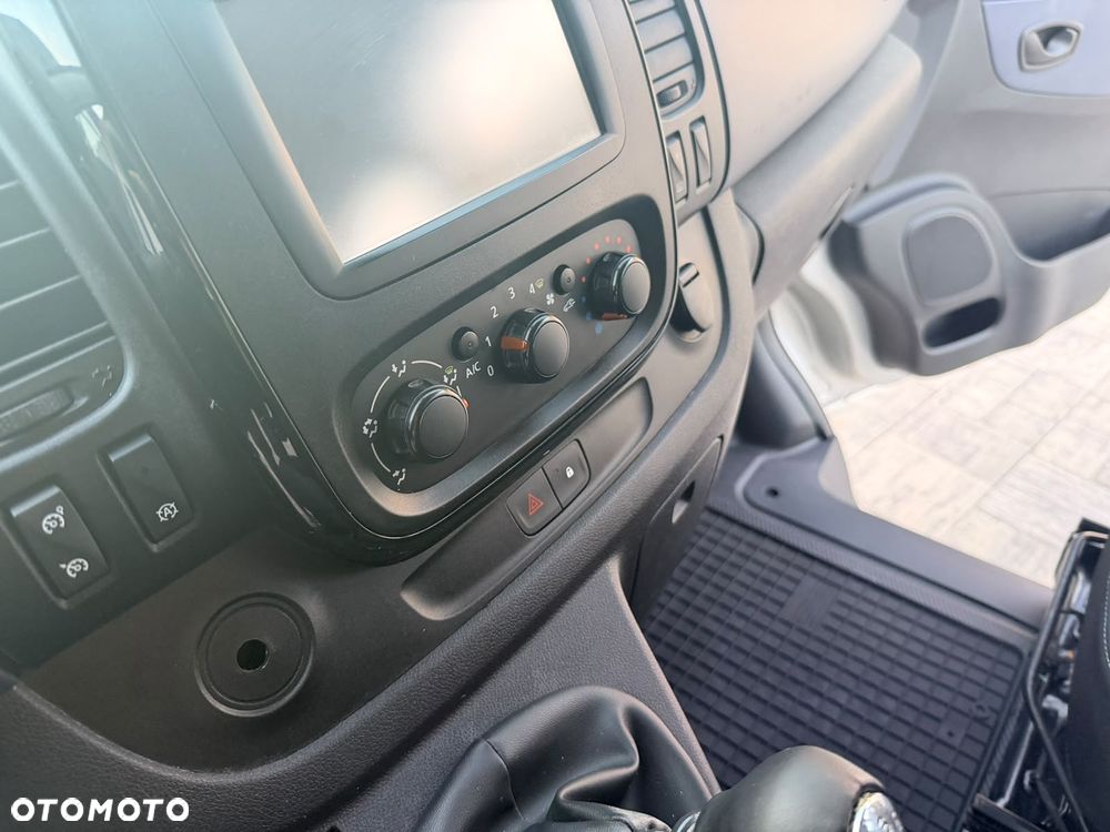 Opel vivaro - 14