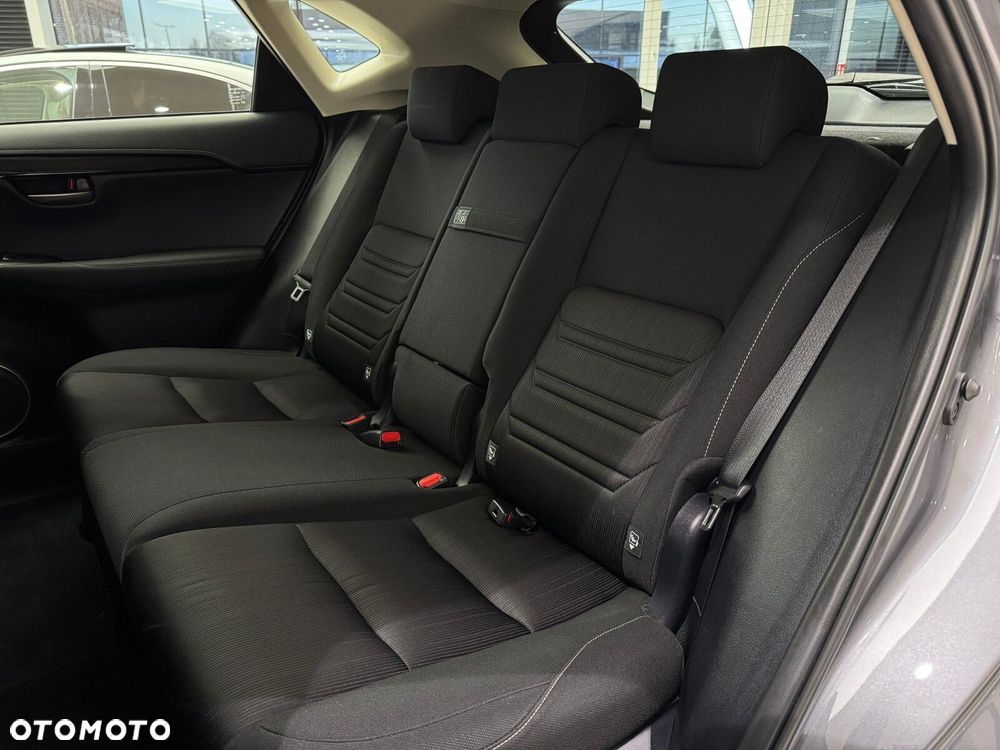 Lexus NX 300h Business Edition AWD - 13