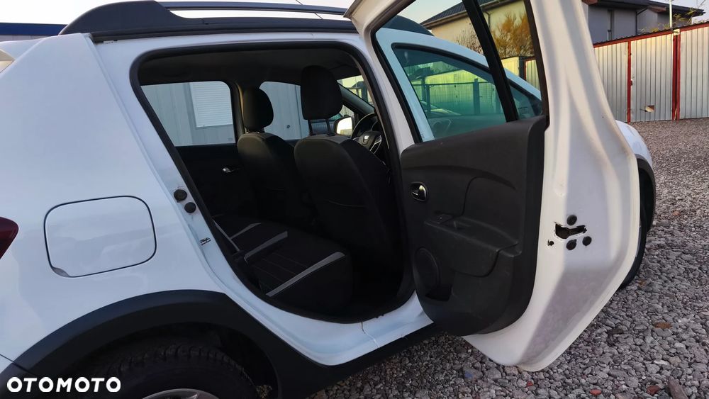 Dacia Sandero Stepway 0.9 TCe Laureate S&S Easy-R - 32