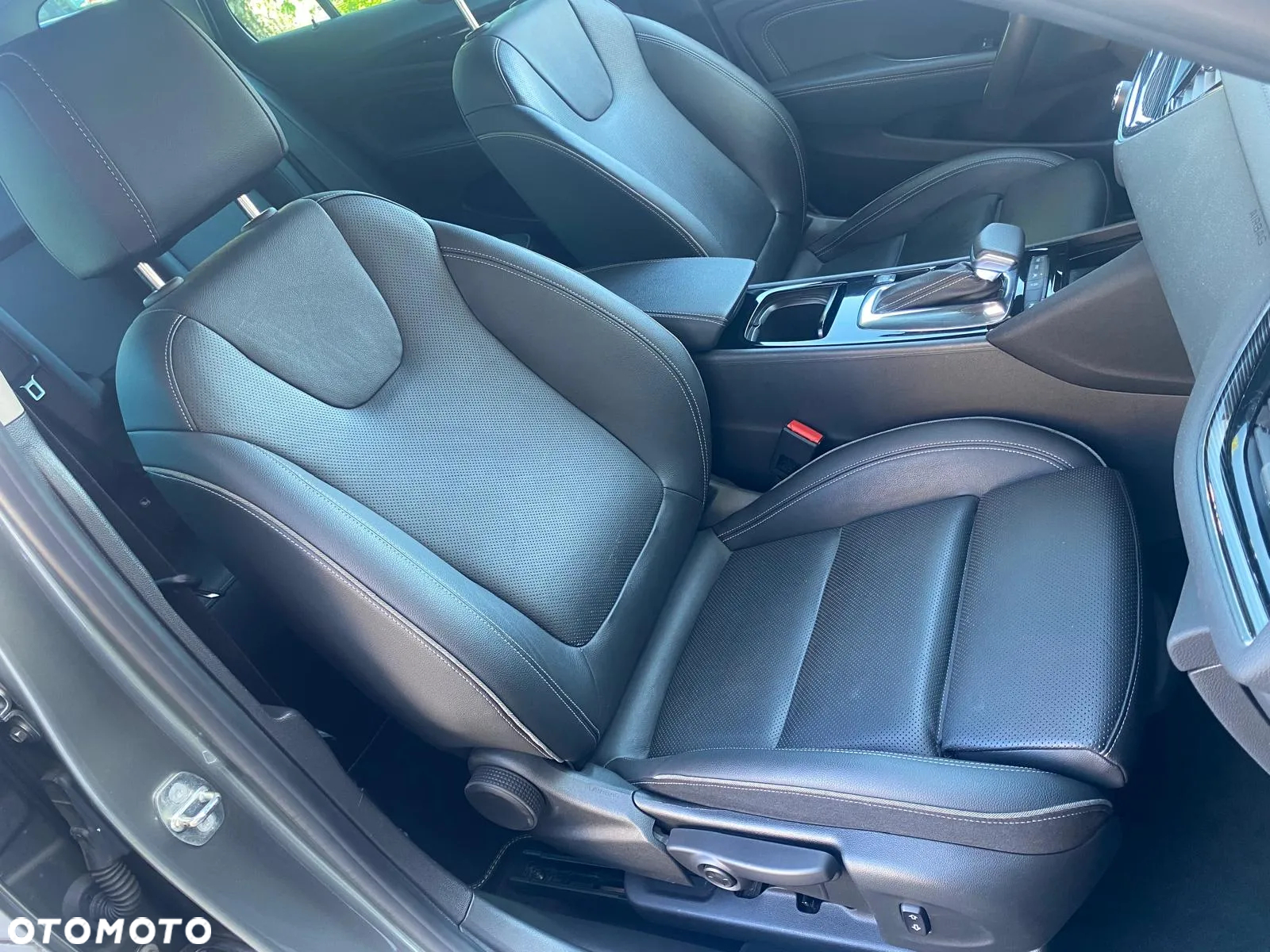 Opel Insignia 2.0 T 4x4 GSi S&S - 32