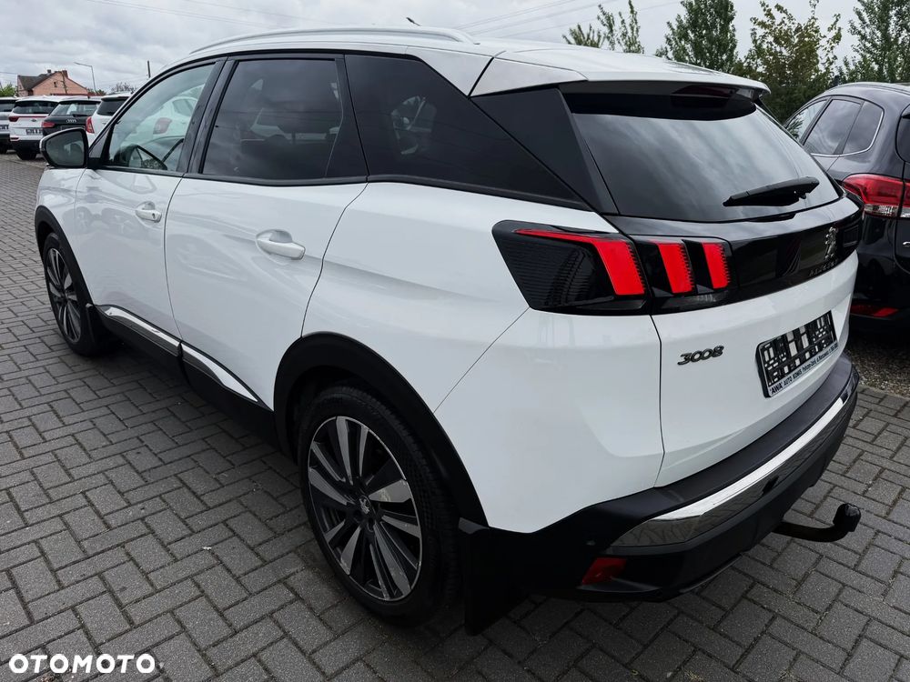 Peugeot 3008 PureTech 130 Stop & Start GPF Allure Business-Paket - 6