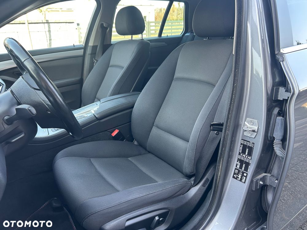 BMW Seria 5 520d xDrive - 25