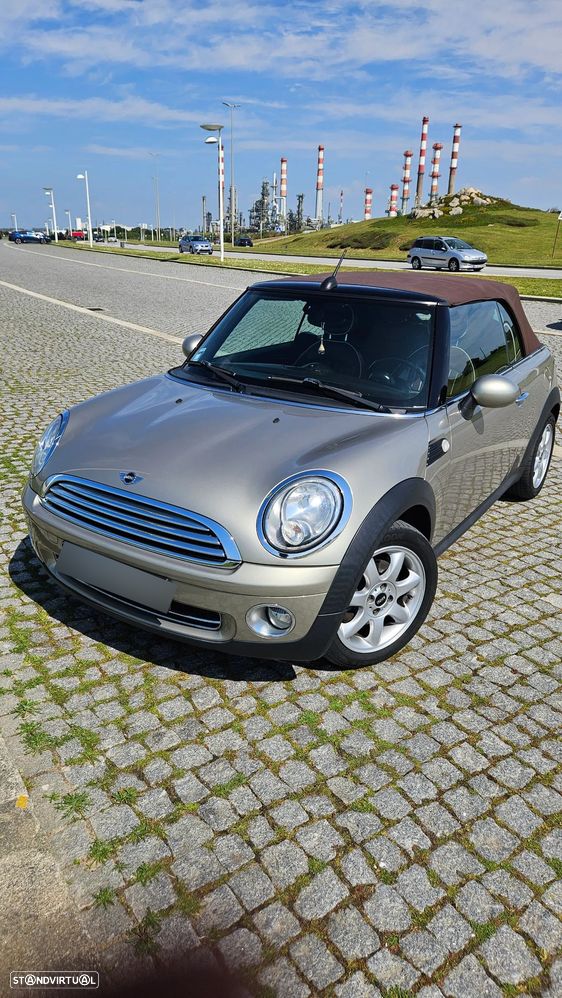 MINI Cabrio Cooper - 11