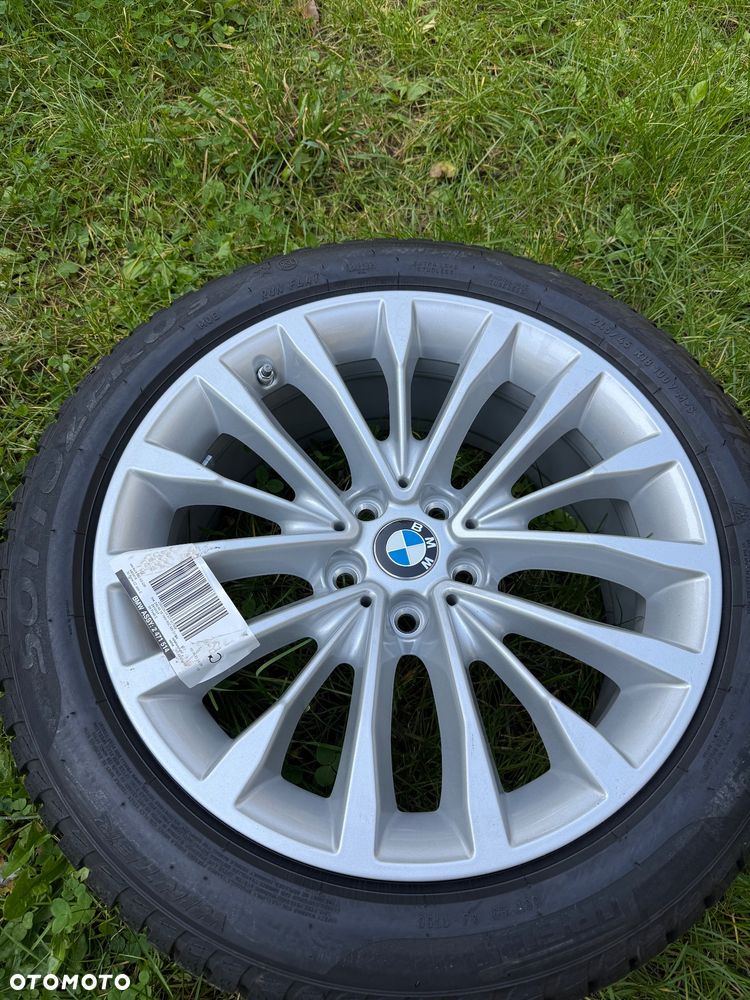 BMW Seria 5 M550i xDrive - 31