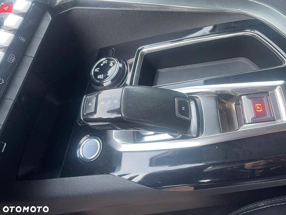 Peugeot 3008 PureTech 130 Stop & Start GPF EAT8 Active - 7