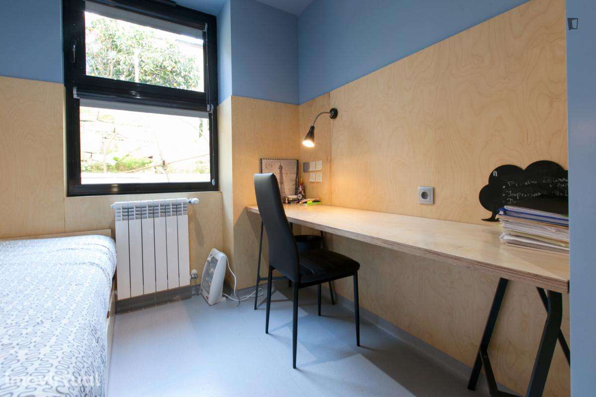 Quarto - localizado em Paranhos Porto - Grande imagem: 4/42