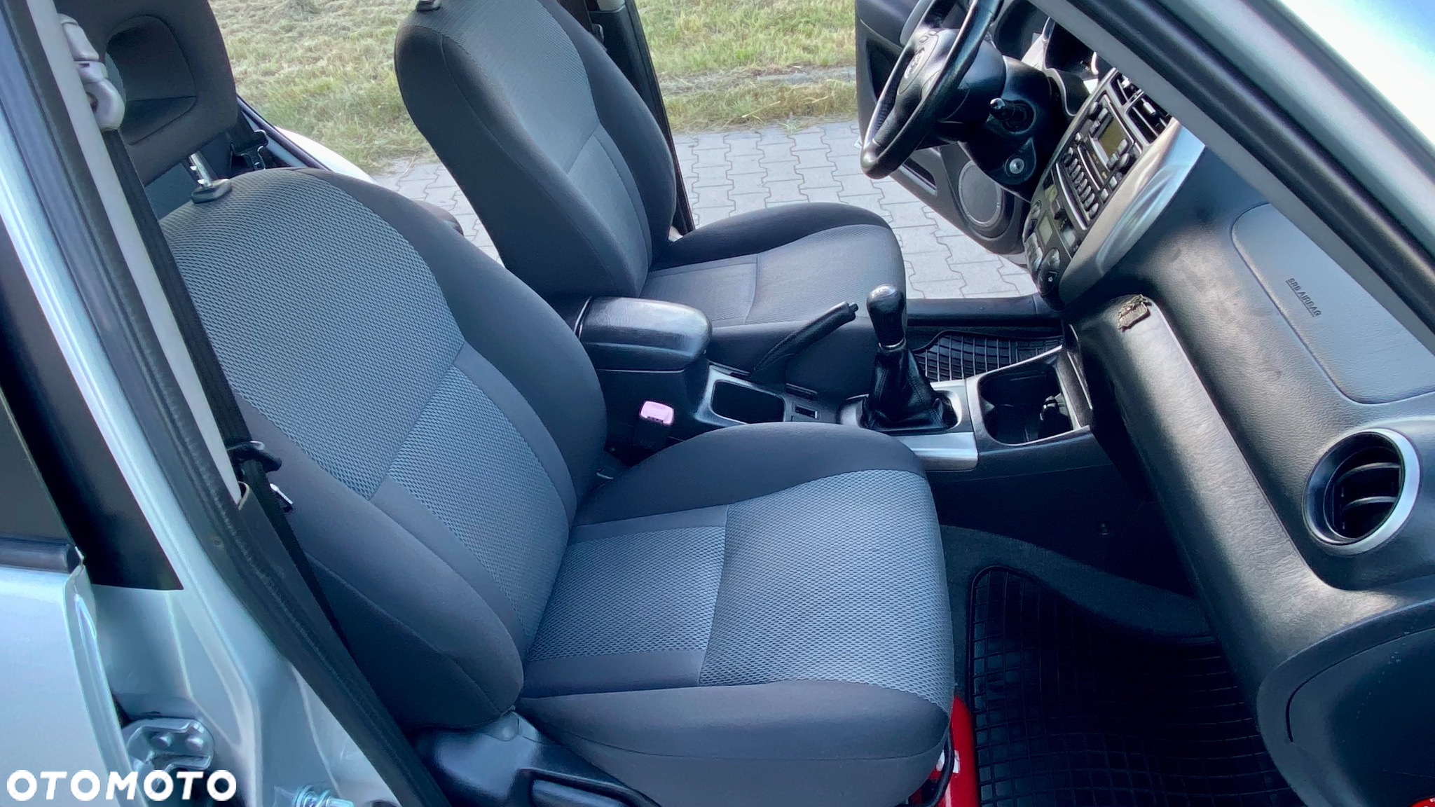 Toyota RAV4 - 29