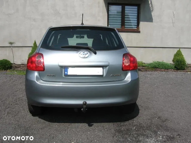 Toyota Auris 1.6 Premium - 6