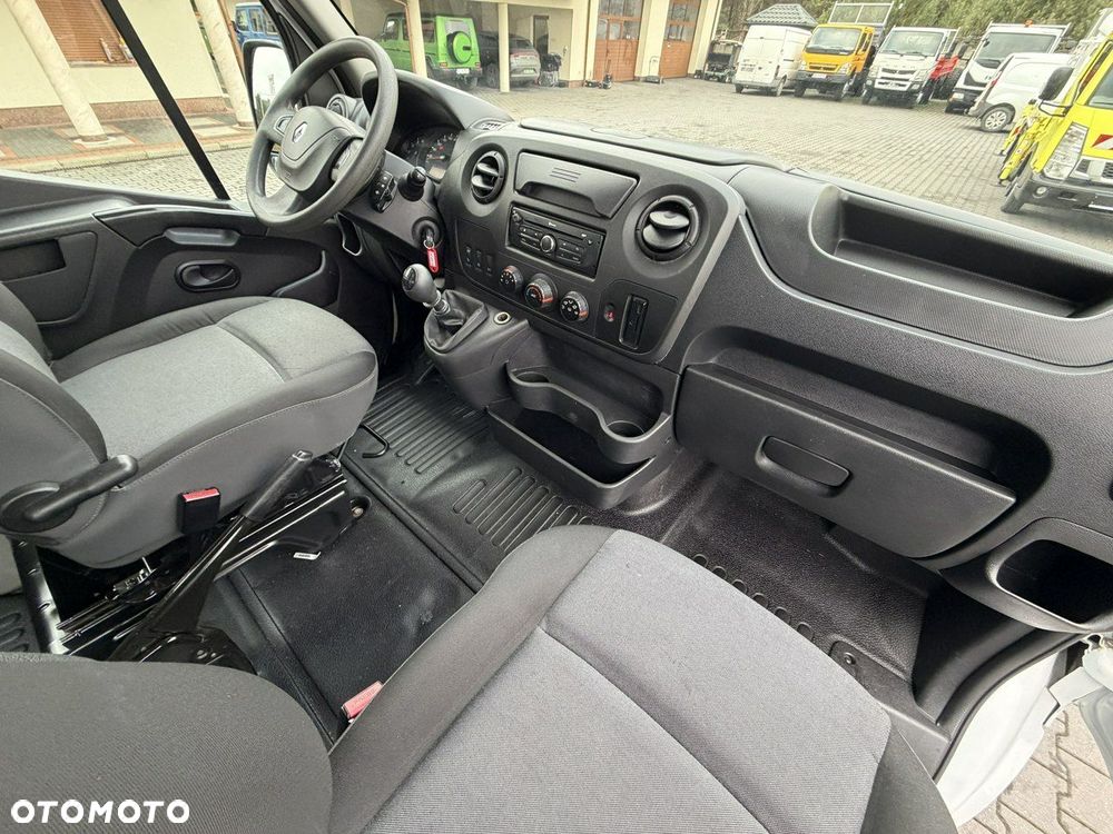 Renault Master - 33
