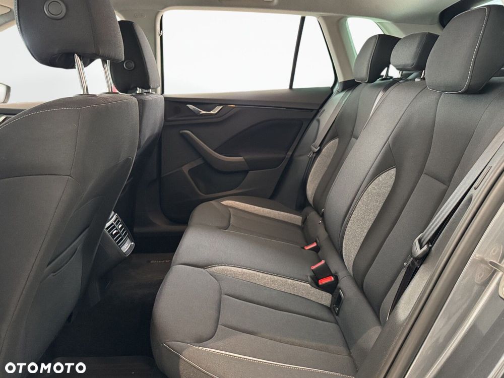 Skoda Kamiq 1.0 TSI Selection DSG - 13