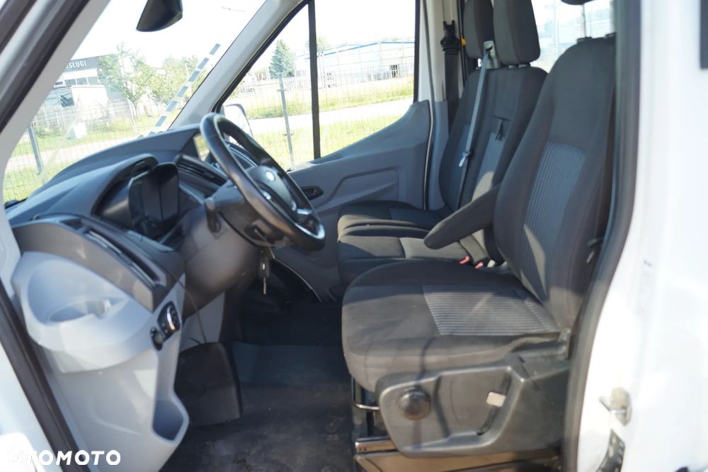 Ford Transit - 22