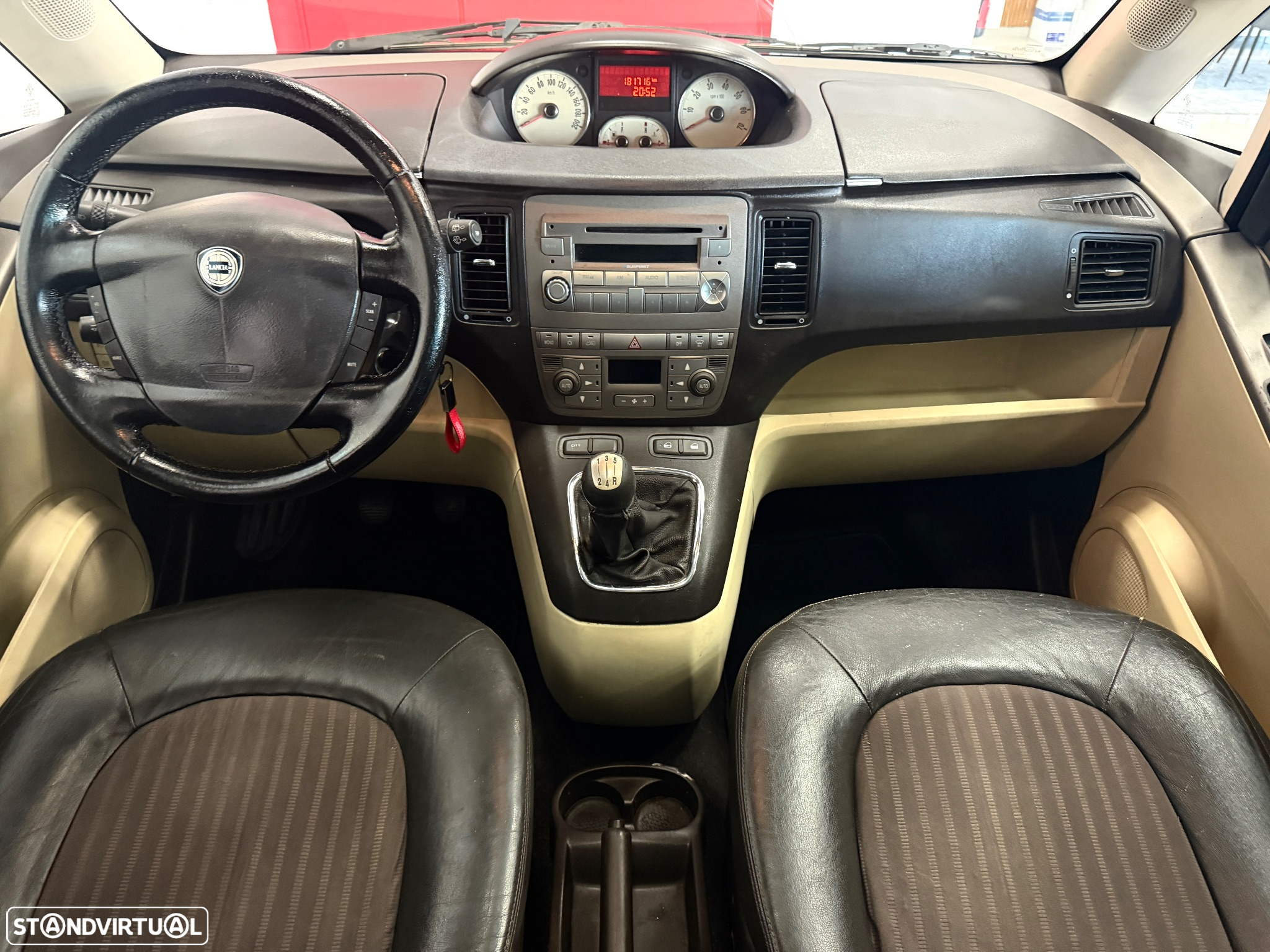 Lancia Musa 1.3 16V M-jet Platino - 8