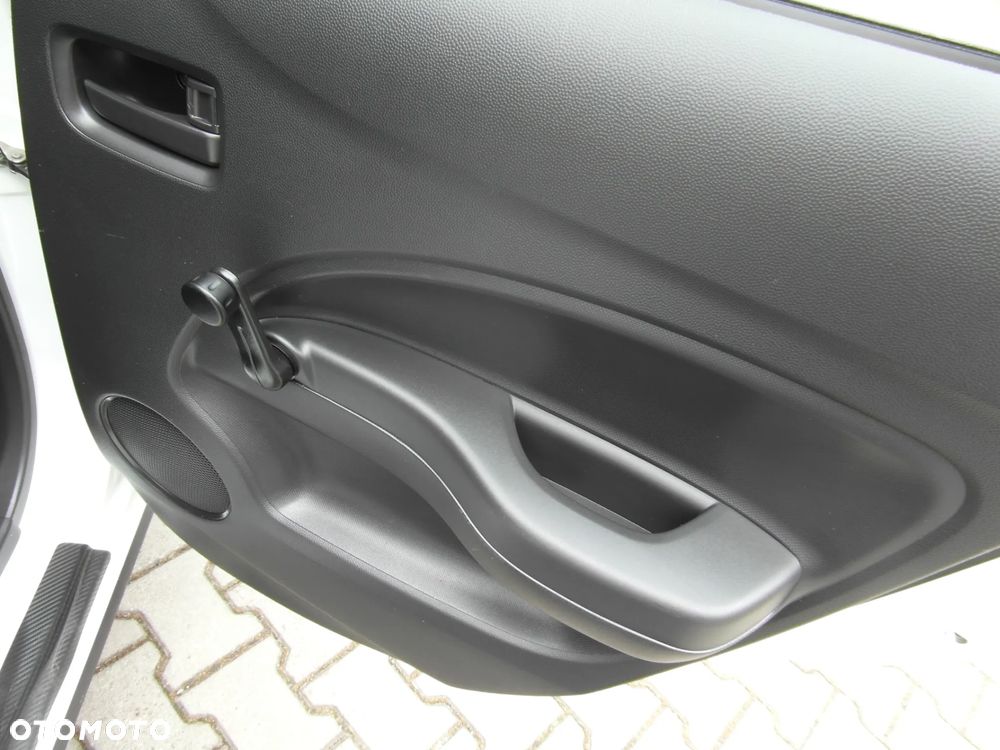 Mitsubishi Space Star 1.2 Spirit - 32