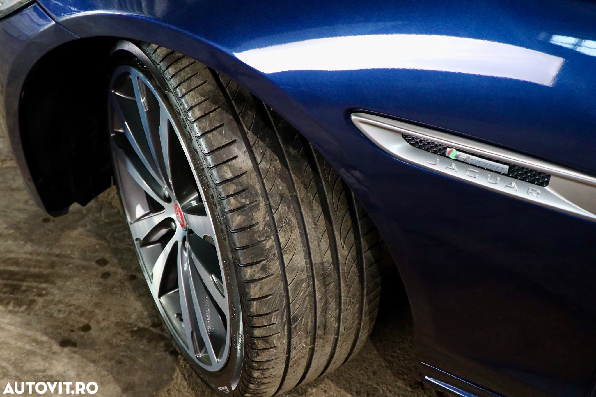 Jaguar XF 25d Aut. R-Sport - 34