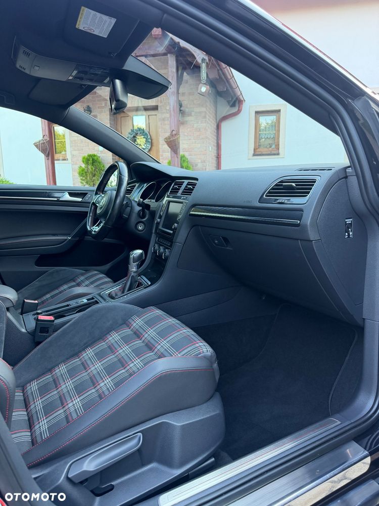 Volkswagen Golf 2.0 TSI BMT GTI DSG - 30