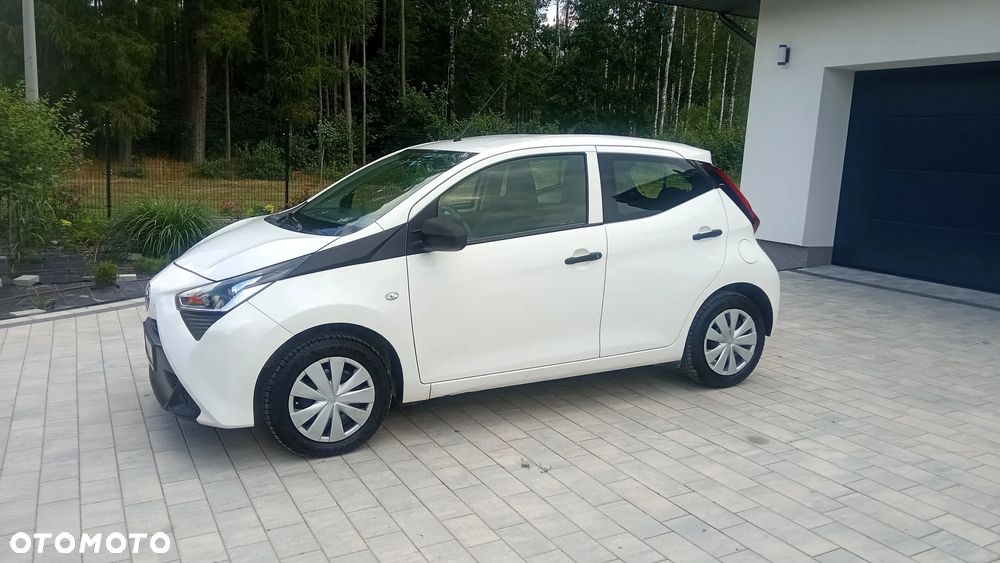 Toyota Aygo x - 3
