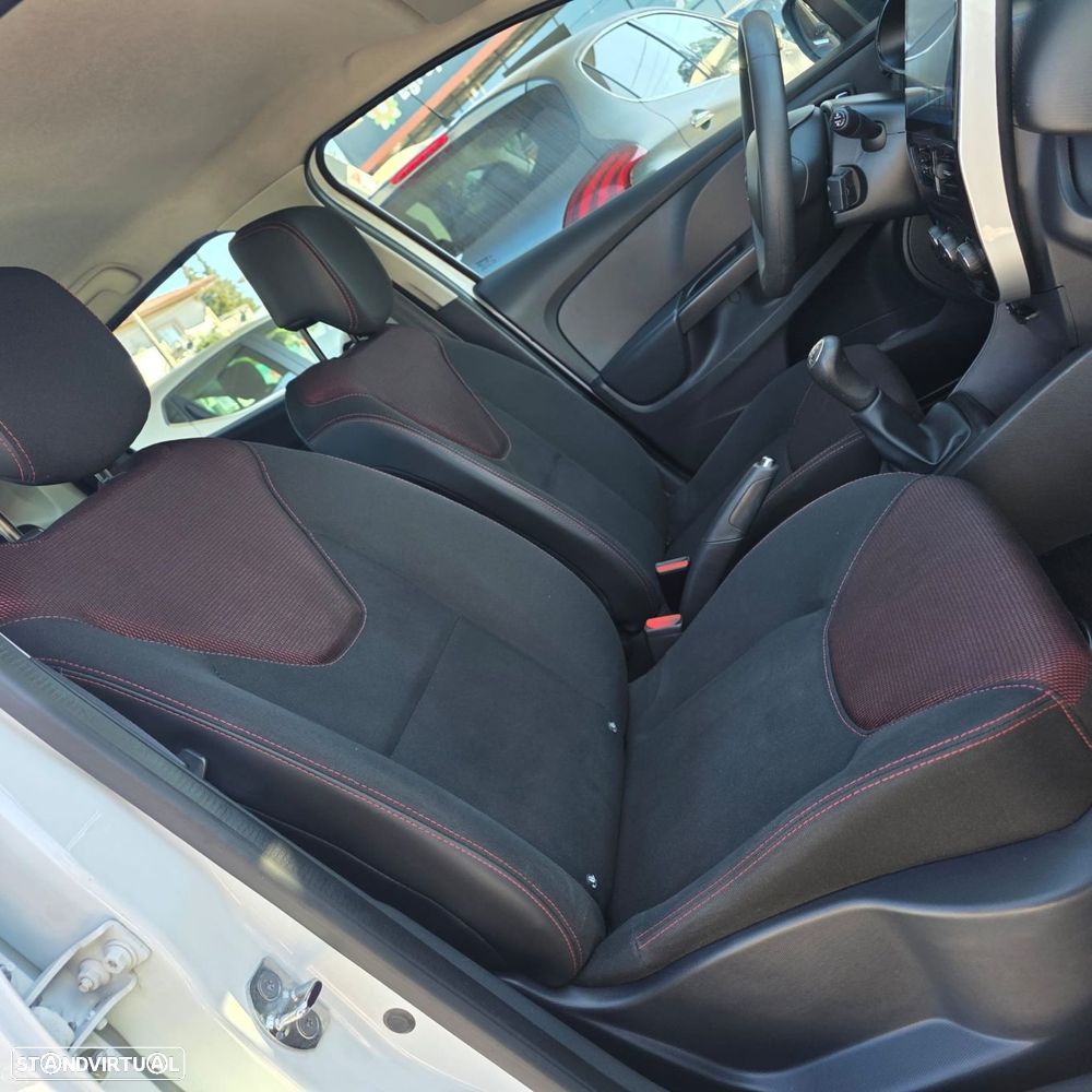 Renault Clio - 28