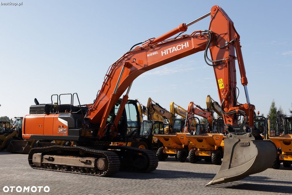 Hitachi ZX350LCN-7 - 12