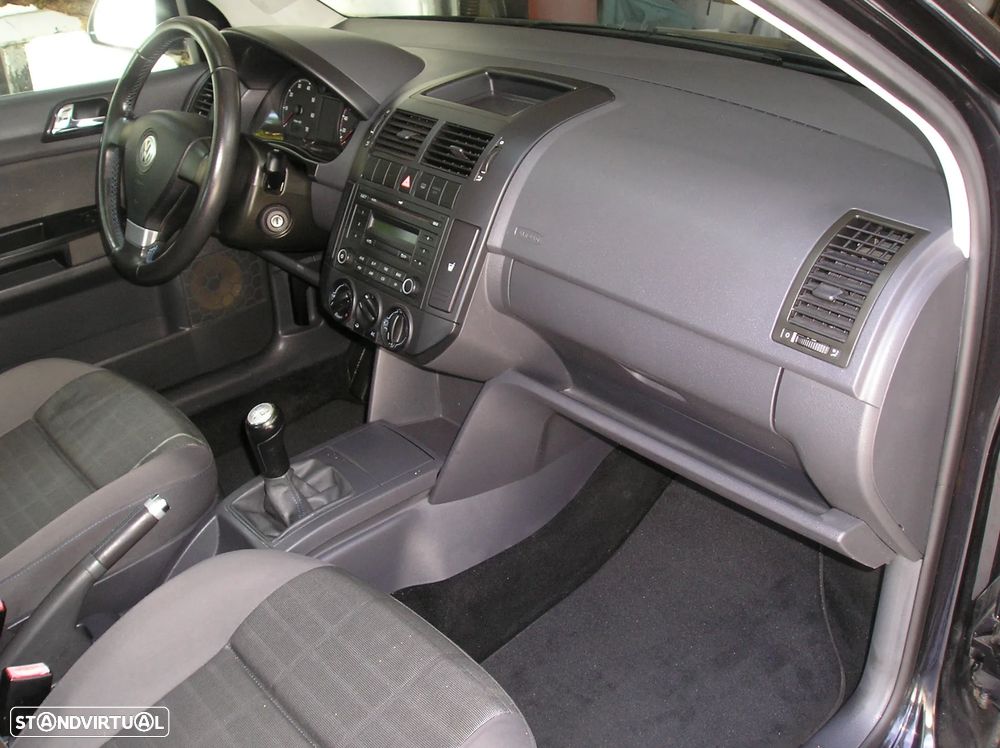VW Polo 1.2 Live - 12