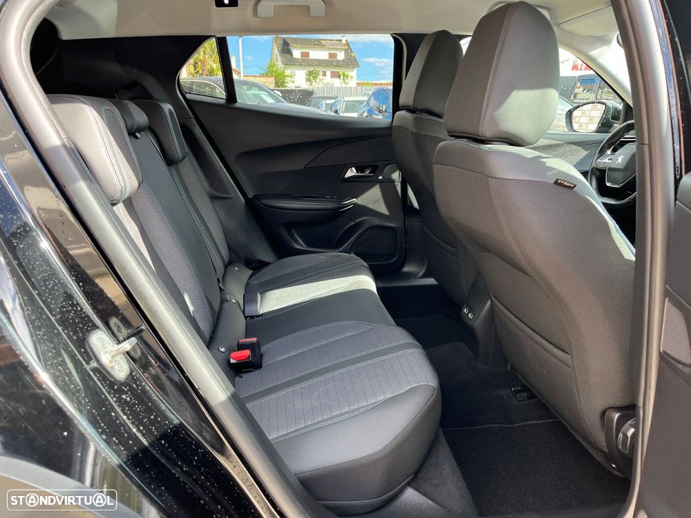 Peugeot 2008 BlueHDi 130 EAT8 Allure Pack - 47