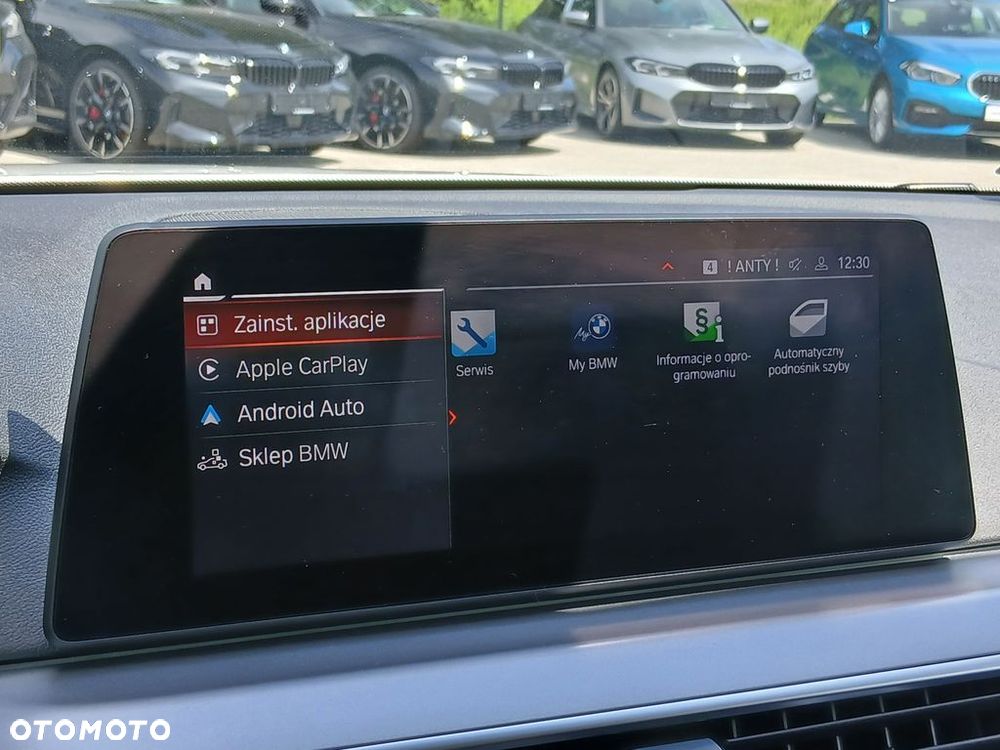 BMW Seria 5 518d - 26