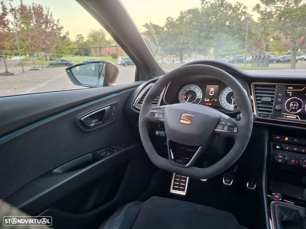 SEAT Leon 2.0 TSI S&S Cupra R - 32