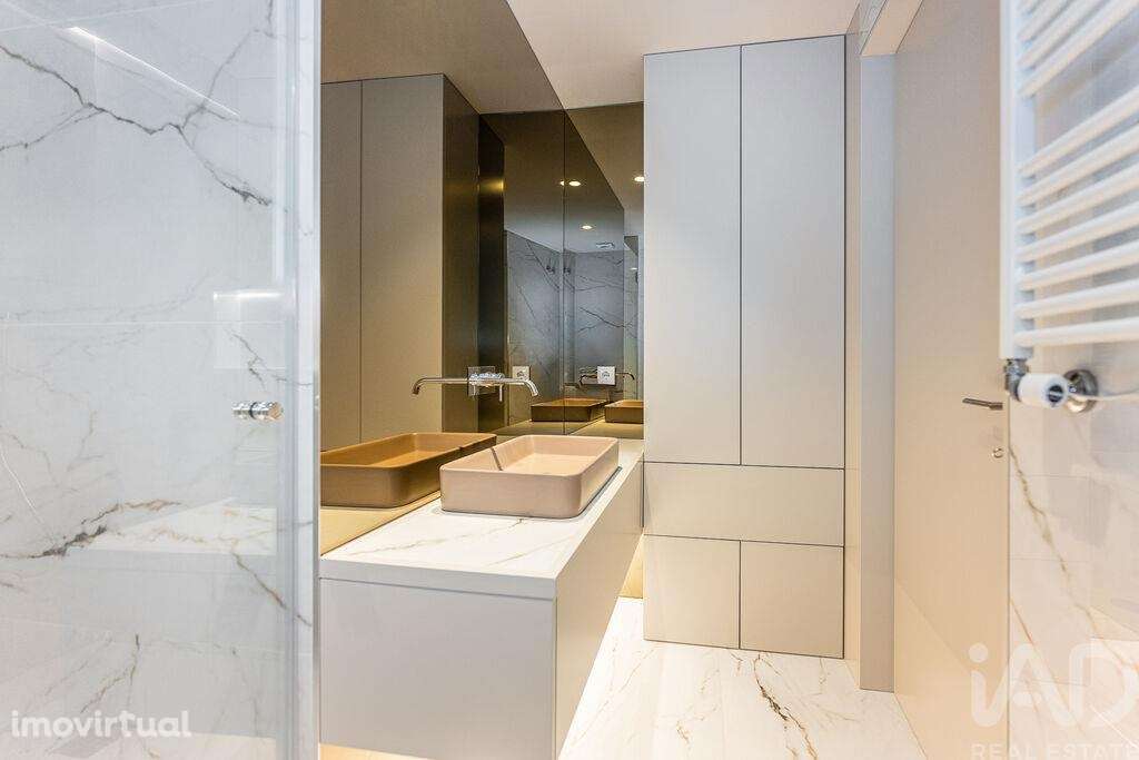 Apartamento T2 em São Félix da Marinha de 95,00 m2 - Grande imagem: 3/28