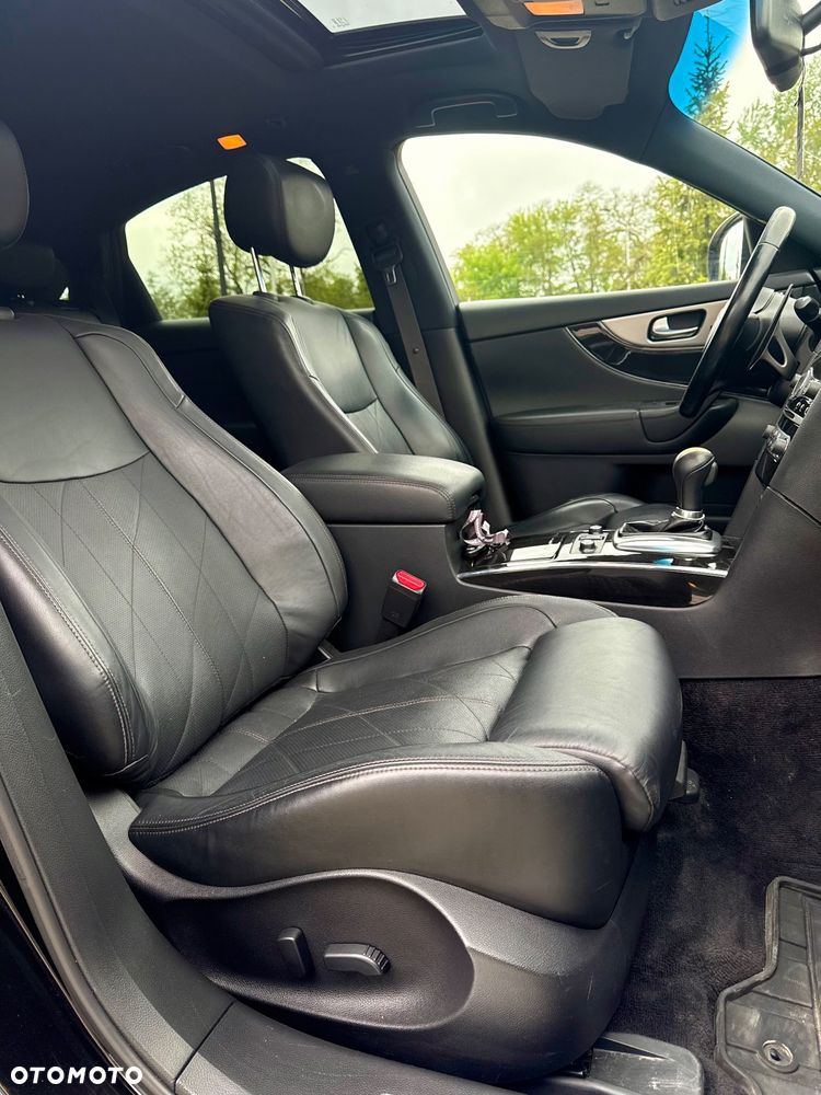 Infiniti QX70 3.0d S Premium - 17