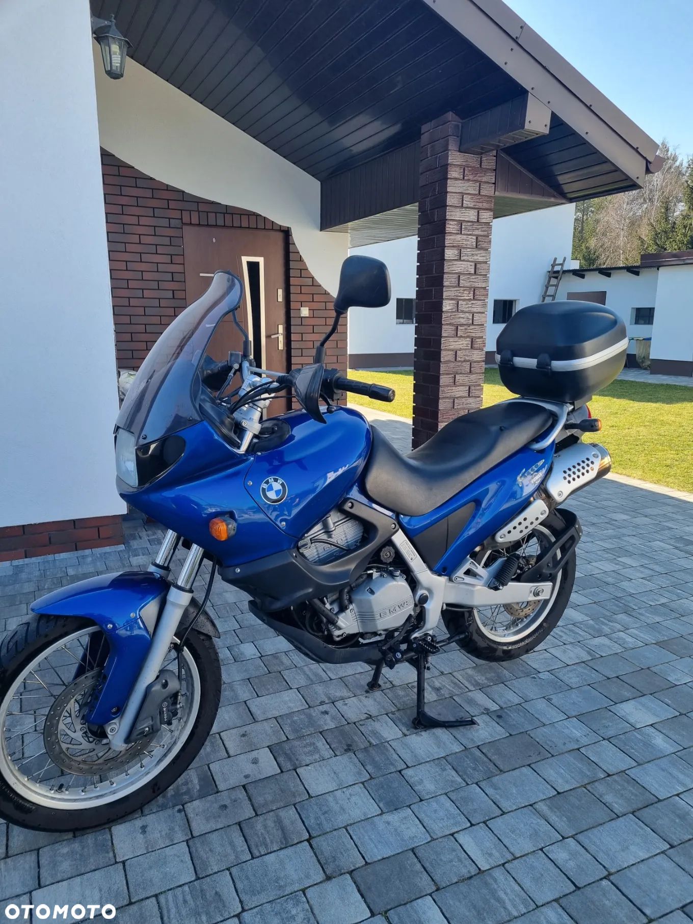 BMW F