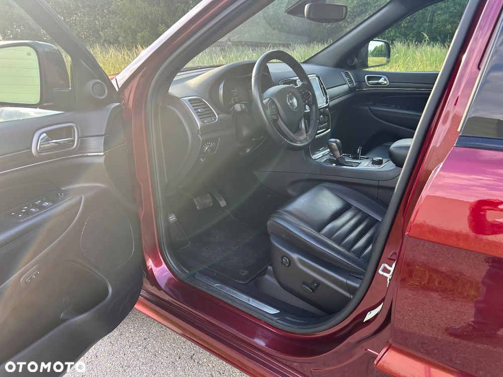 Jeep Grand Cherokee - 33