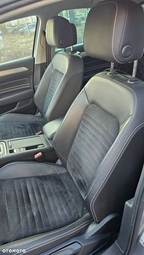Volkswagen Passat - 10