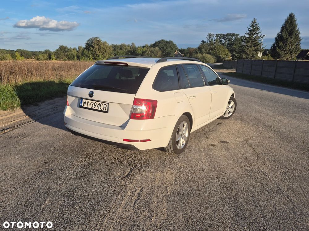 Skoda Octavia 1.6 TDI SCR Ambition DSG - 8