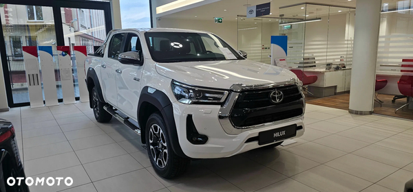 Toyota Hilux 2.4 D-4D Double Cab SR5 4x4