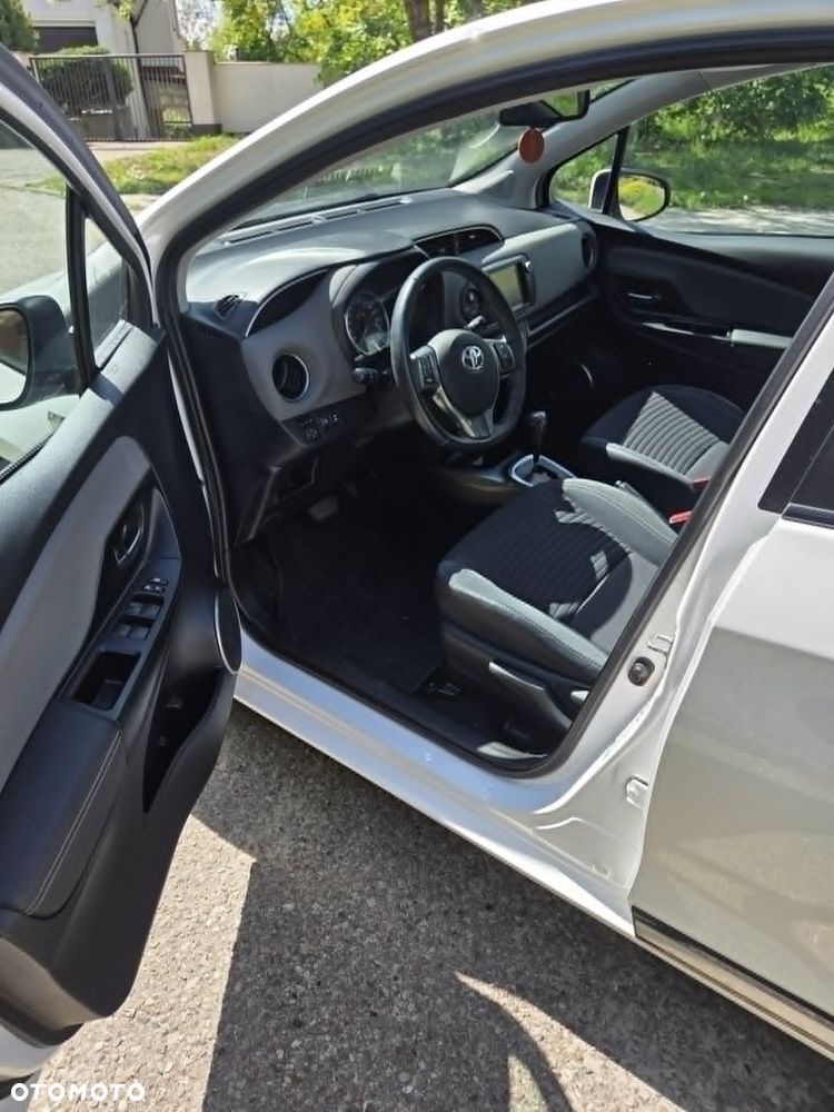 Toyota Yaris 1.5 VVT-i GR Sport - 11