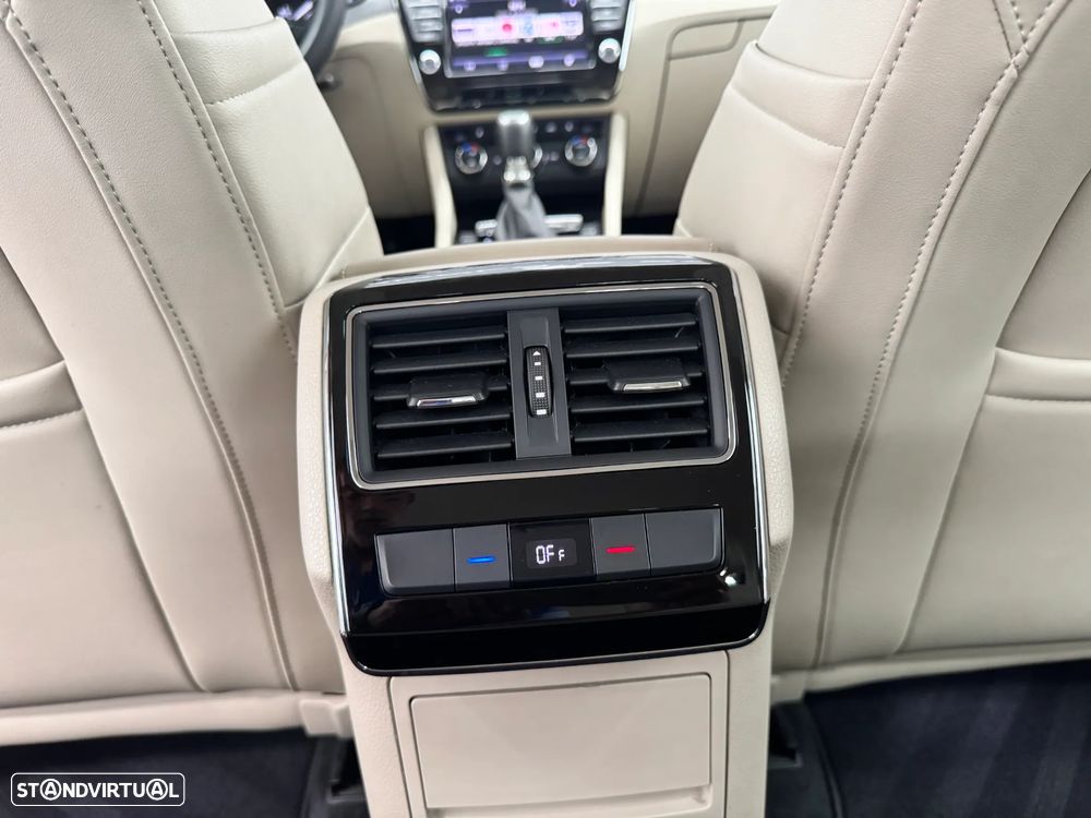 Skoda Superb 2.0 TDI Laurin&Klement DSG - 33