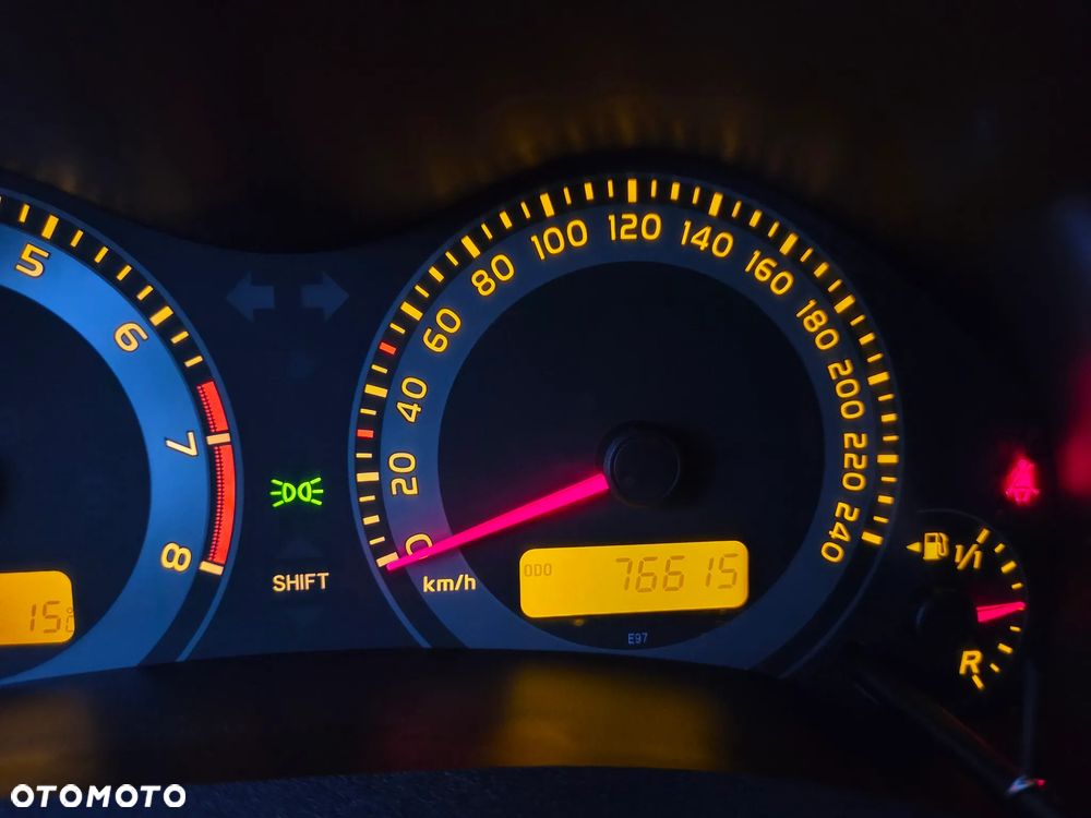 Toyota Auris - 18